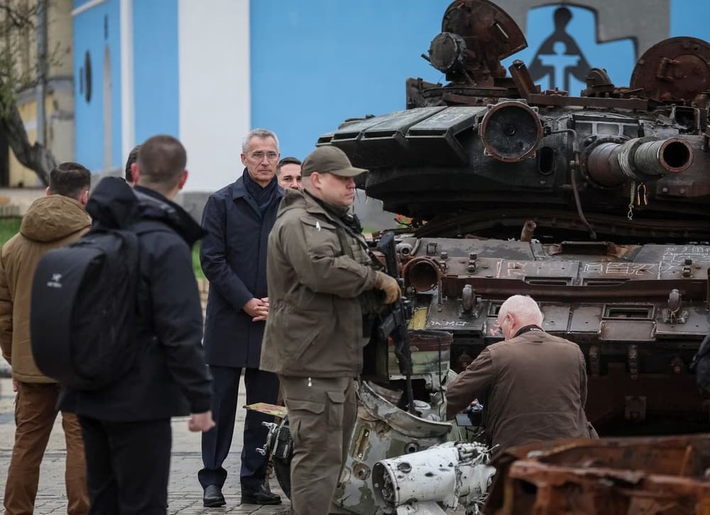 Ukrainian President urges NATO to offer membership and more weapons to fight Russia post image